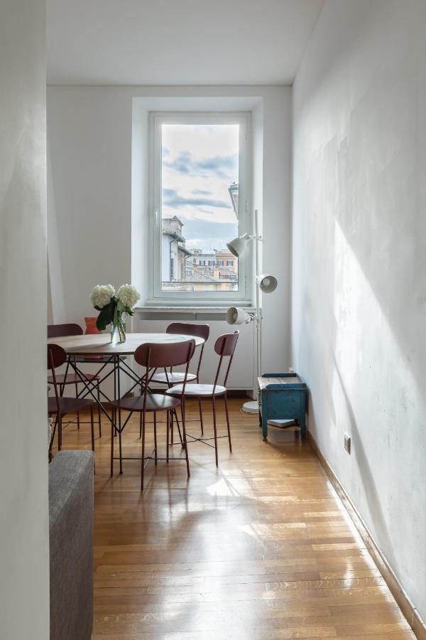 Amazing Penthouse With Private Terrace In Trastevere * Rom